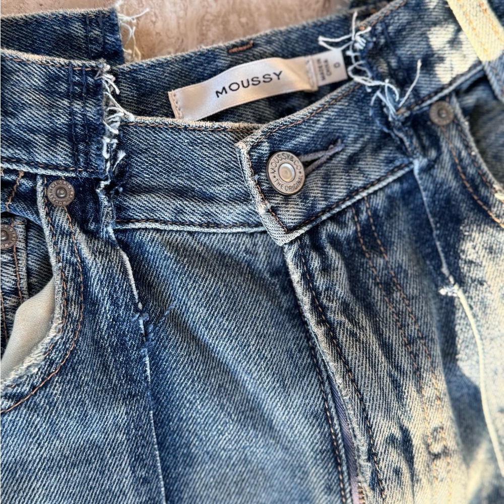 Moussy Blue Vintage Wash Jeans with Natural Fading